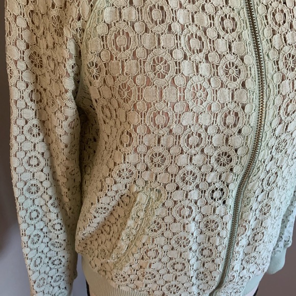 Victoria Beckham jacket - Picture 2 of 7